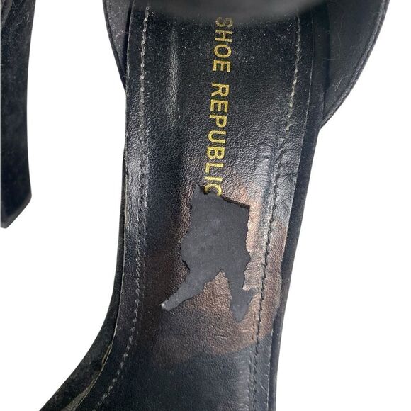 Shoe Republic LA Black Feathered Stiletto Heels sz 7 - Picture 8 of 8